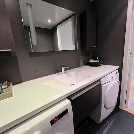Apartment Seaview 4 Beds Central Stylish Sorenga *